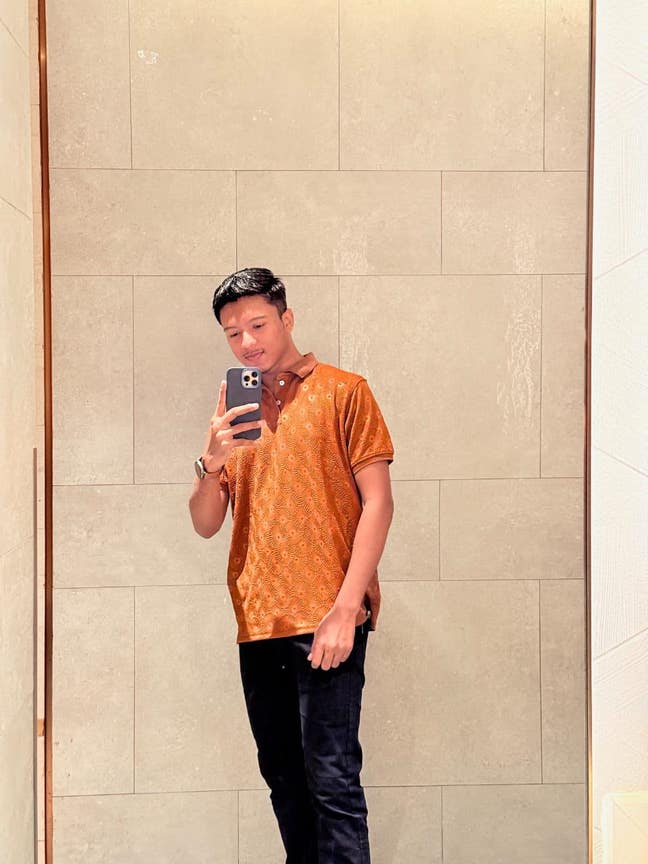 I am a male student aged 21. I am looking for... Main Photo
