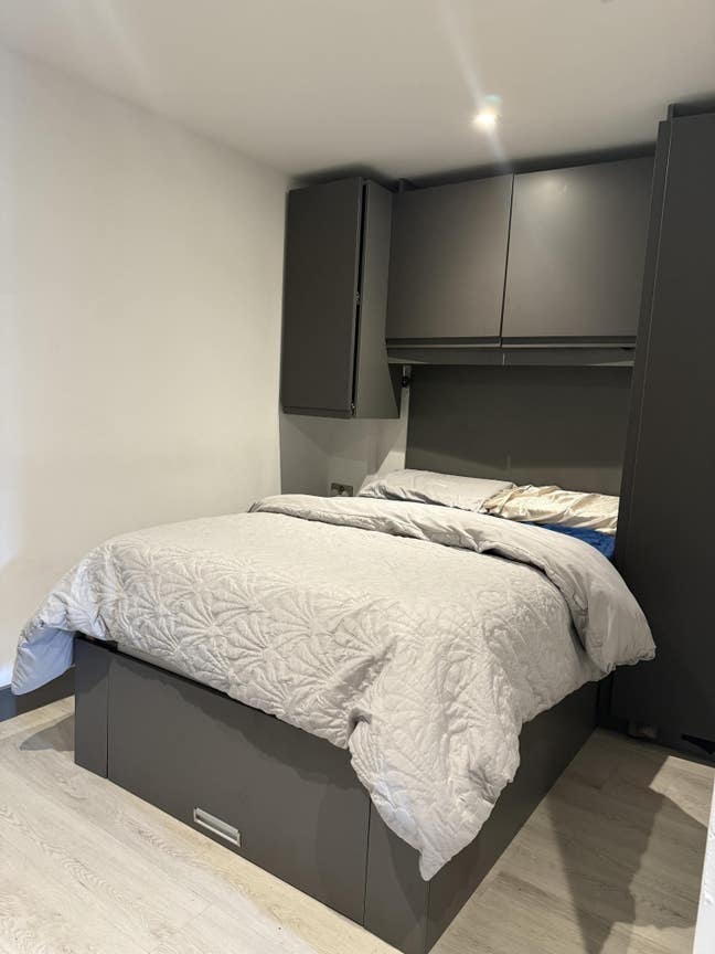 Spacious Deluxe Studio in CV1 || September 2025 Main Photo