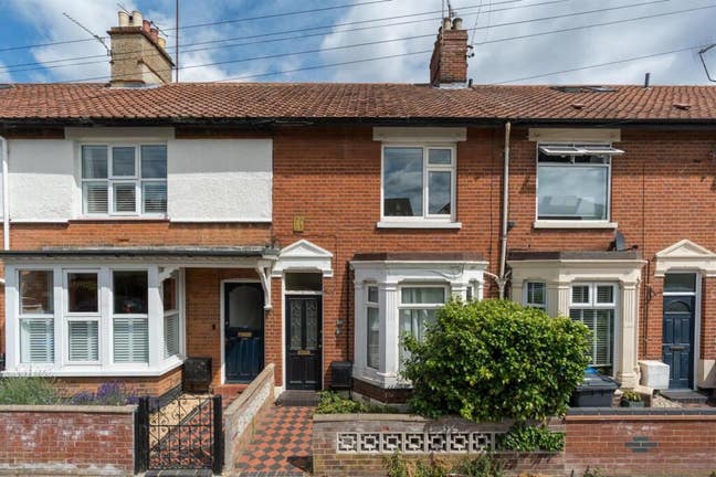 Three double bedrooms in lovely NR2 home Main Photo