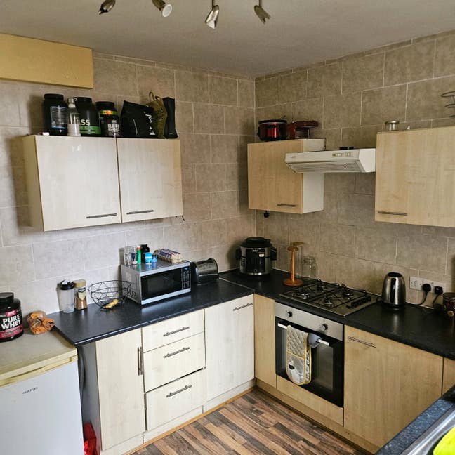 Flat share in the center of Scarborough.  Main Photo