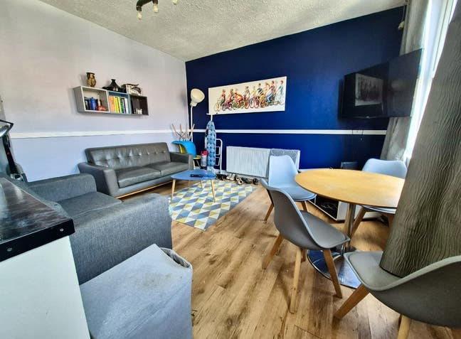 One bedroom available! £490 all in! Main Photo
