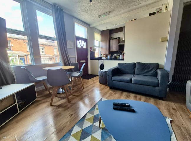 One bedroom available! £490 all in! Main Photo