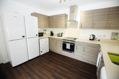 Double Room | £550 I Great location Main Photo