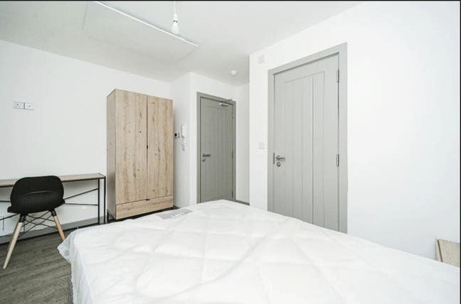 *Stylish 1-Bed Flatshare in Central Walsall* Main Photo