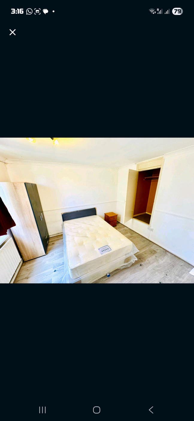 1 bed space available in Whitechapel E1 3HN Main Photo