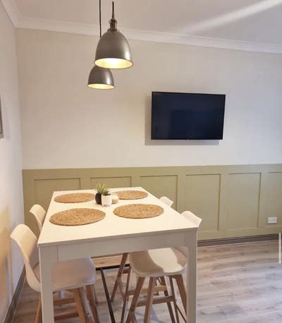 Spacious Double Bedroom Main Photo