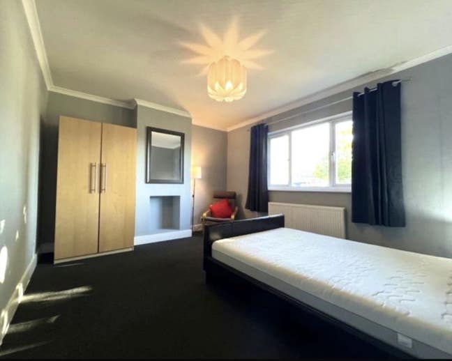 Superb Spacious Double Greenwich SE10 Main Photo