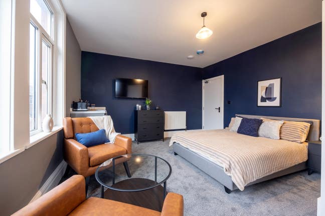 Double Ensuite Room Within House Share Main Photo
