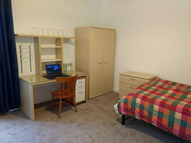 Room to rent in Marchmont Main Photo