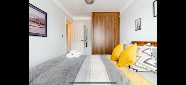 Bright Double Room in Chester Home  Main Photo