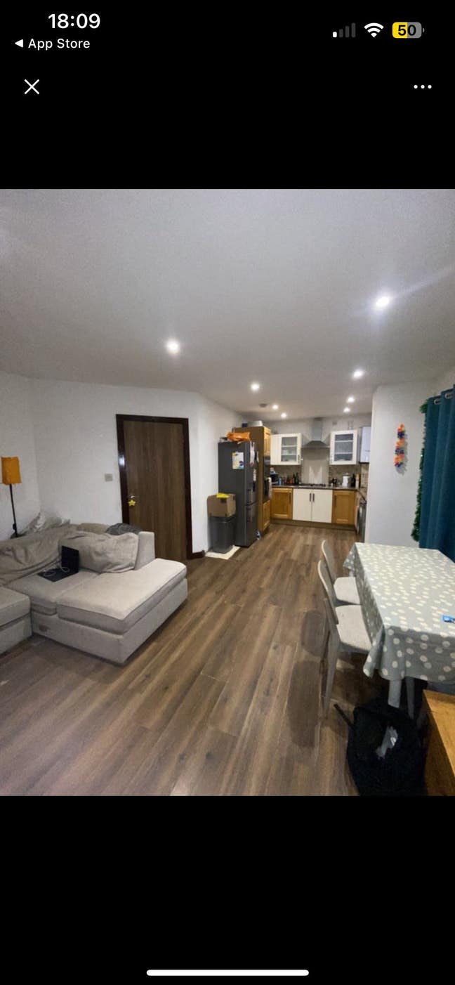1 double room available £520pcm Main Photo
