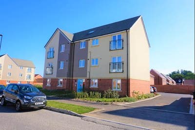 Badbury park one bedroom flat SN3 Main Photo
