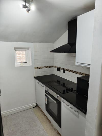 Double bedroom. Lovely shared flat. Furzedown. Main Photo