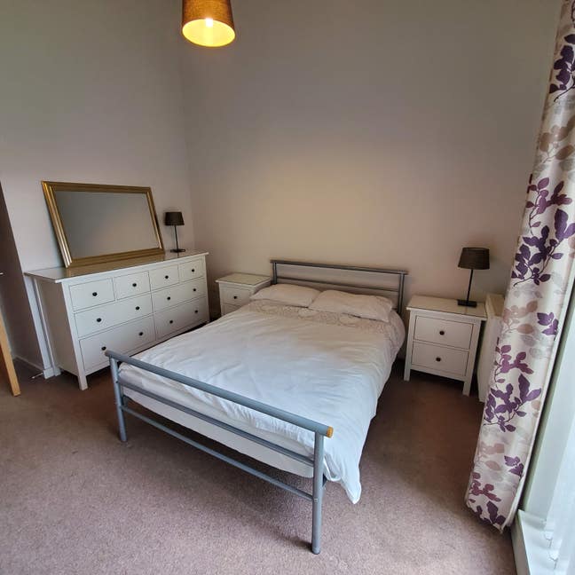 Spacious Double Bedroom £850pcm (Bills included) Main Photo