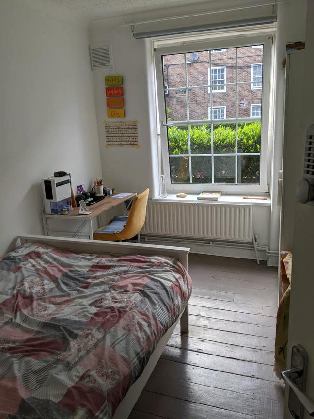 Available for a short stay (12 Days) / Kennington  Main Photo