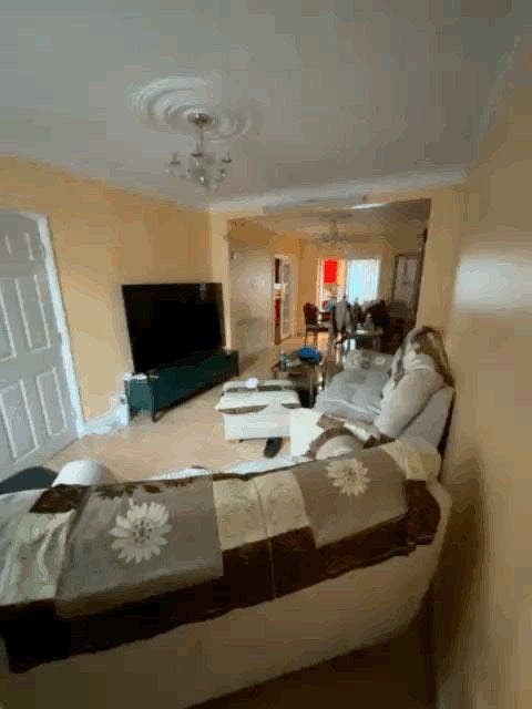 Single Bedroom Preferably for Female- All Bills Included Main Photo
