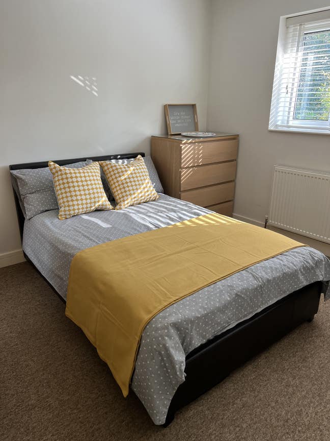 Luxury room in high quality friendly houseshare🏡  Main Photo