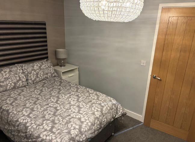 Large double room  Main Photo