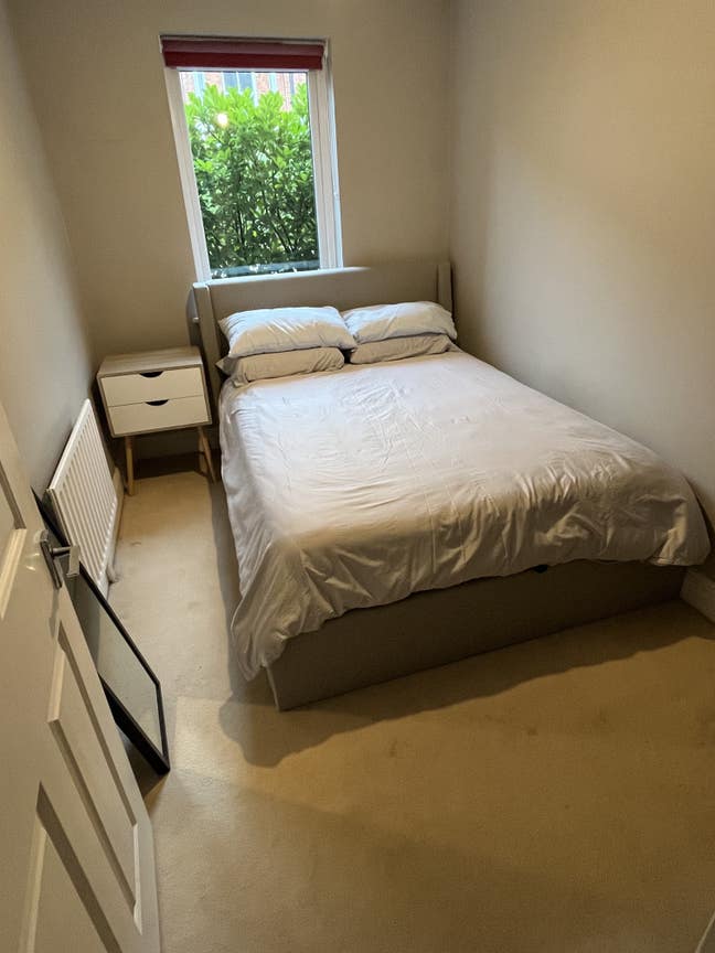 Small double room near Clapham Junction Main Photo