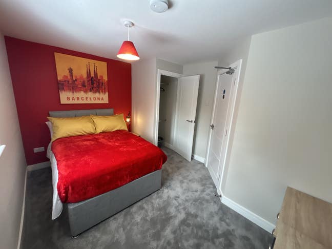 Brand New Stylish Professional House Share  Main Photo