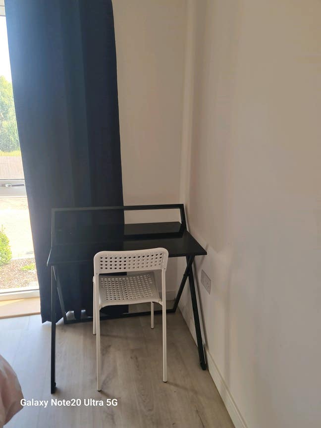 Fully furnished double Bedroom  Main Photo