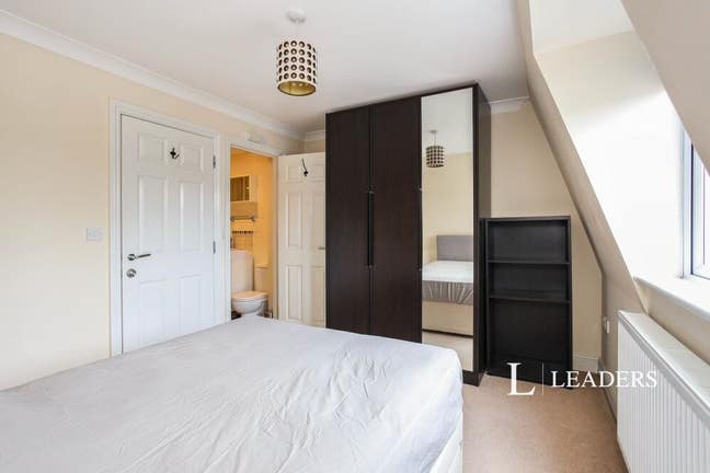 2 fully furnished double rooms to rent Main Photo