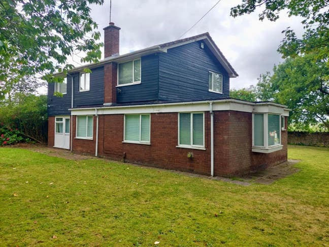 Rooms available - House Share  Main Photo