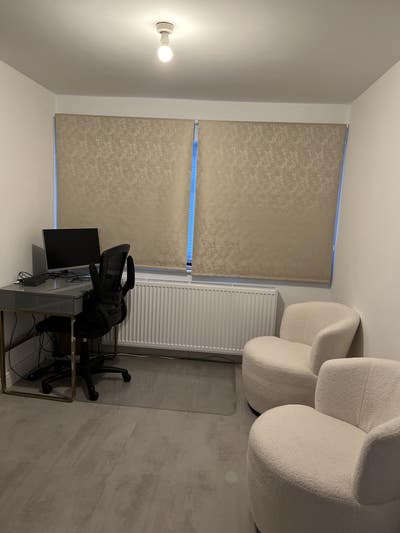Spacious Double En-Suite Room with Private Entranc Main Photo