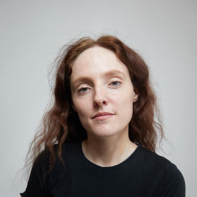 Professional Creative (25F)  Main Photo