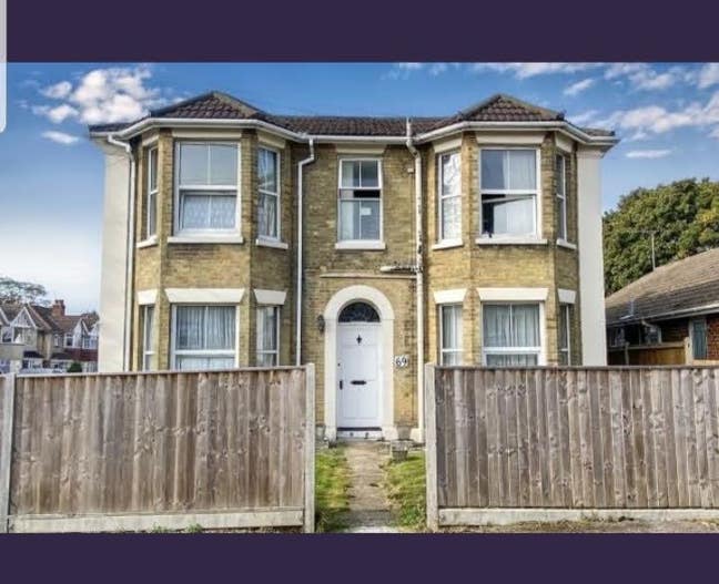 **Spacious Large Double In Professional House** Main Photo