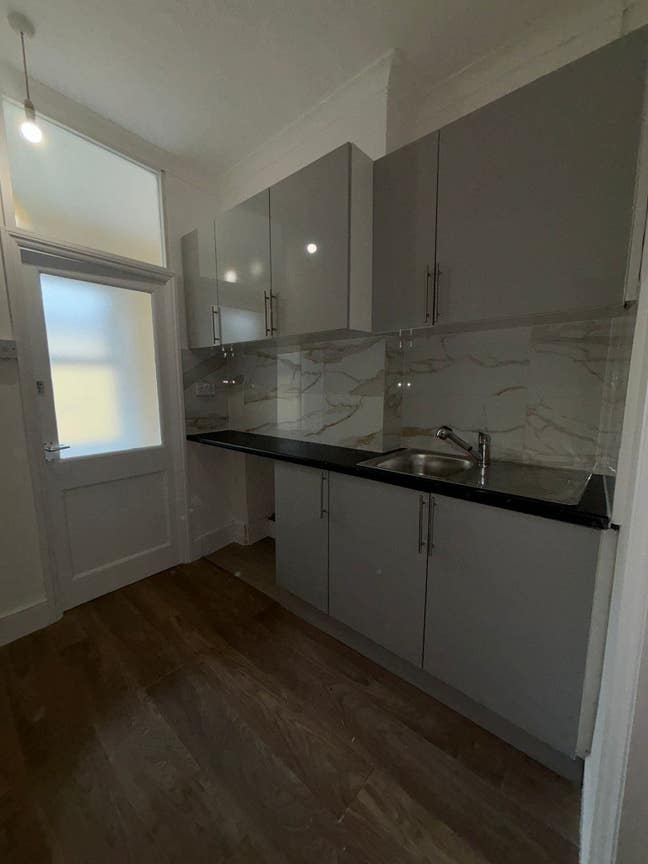 Modern Studio Flat – Fully Refurbished  Norman Ro Main Photo
