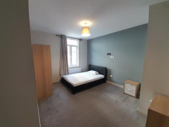 Room to let in Normanton WF6 Main Photo