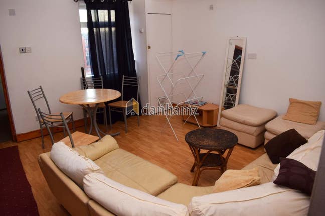 A room is now available at  LS3  Main Photo