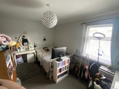 Double furnished room Main Photo