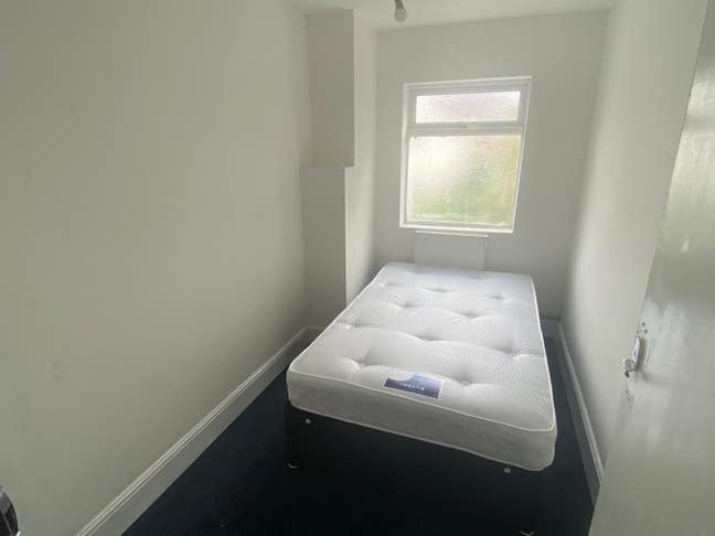 Newly Refurbished 4-bed HMO - York Rd, BS5 Main Photo