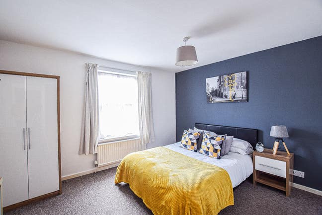 Large En Suite, Central Nantwich, Fifbre Bb Main Photo