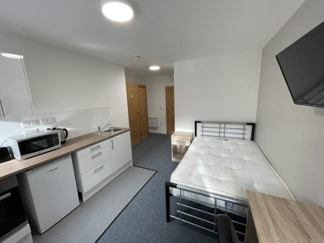 Renaissance house studios near city centre and DMU Main Photo