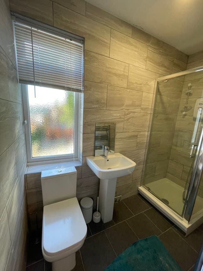 Furnished Ensuite Room – Totteridge Road Main Photo