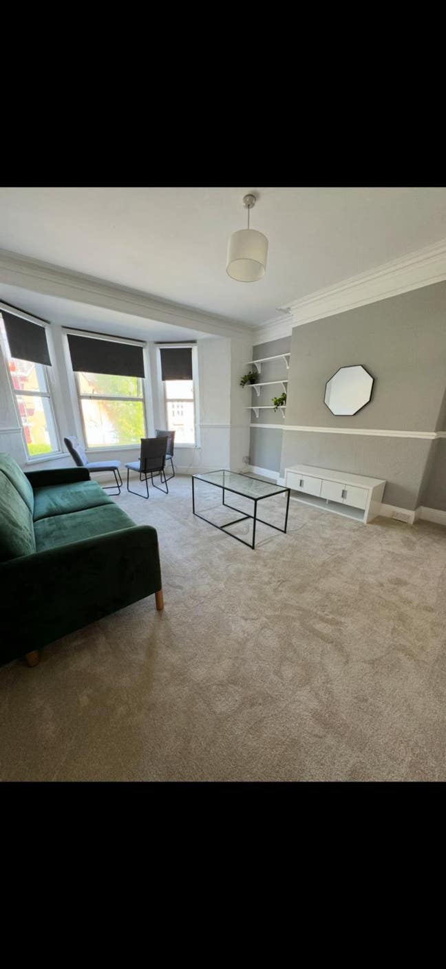 Beautiful flat available for immediate let!  Main Photo