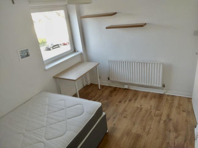 Double bedroom - furnished - wimbledon Main Photo