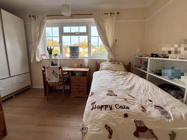 Refurnished bedrooms in a nice and quiet house Main Photo