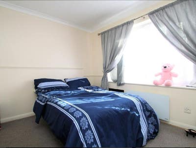 Well Furnished Double Room on 1st Floor Main Photo