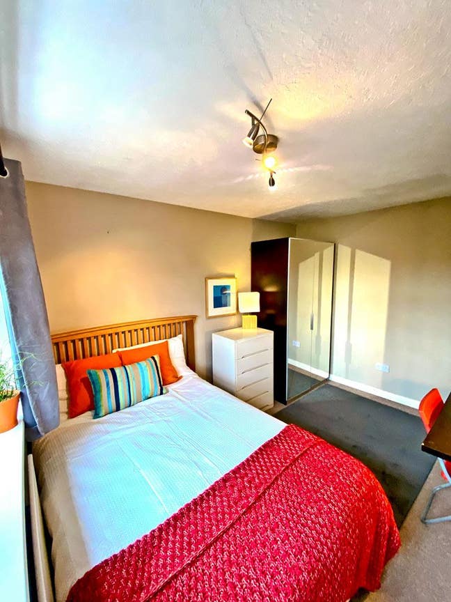 Executive House in Bradley Stoke, Flexible Let Main Photo