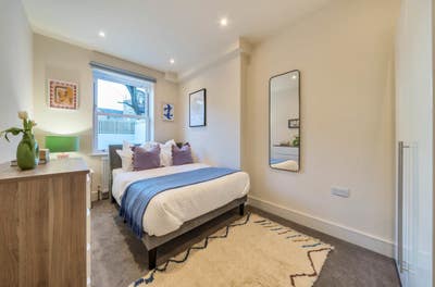 Stunning Double Bedroom in Clapham North Main Photo