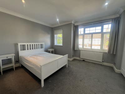 Brand New Ensuite - 9Mins Walk Elizabeth Line Main Photo