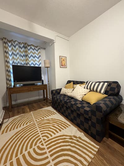 🏡 Charming 2-Bedroom Modern Flat – Camden Main Photo