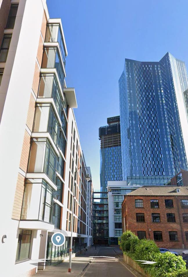 2 bed 2 bath Deansgate flatshare Main Photo