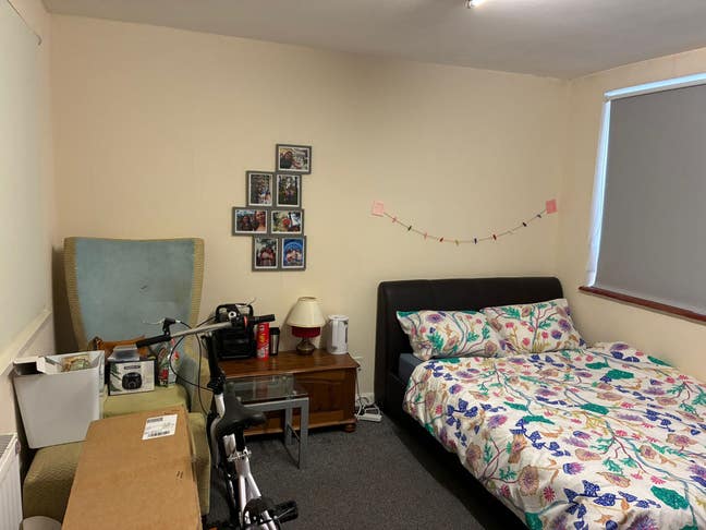 Large Double room Main Photo