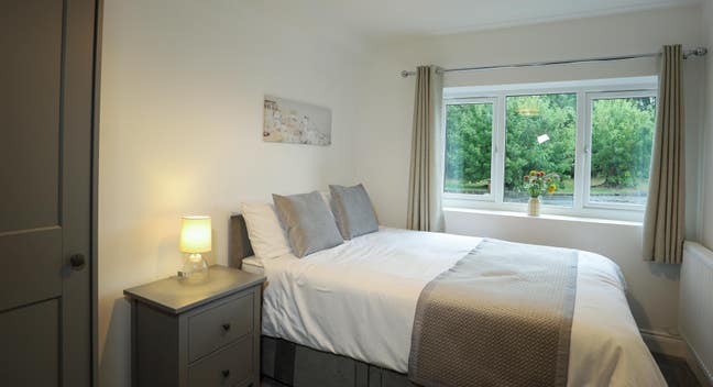 3 Stylish Brand New Ensuite Rooms Close to Station Main Photo