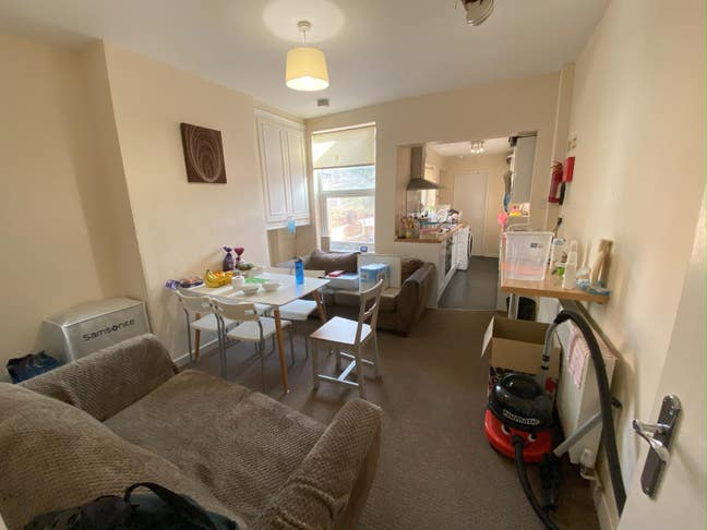 Rooms available Students house very close to Uni Main Photo